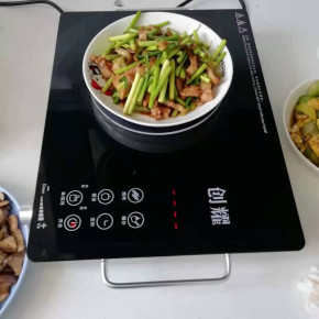 电陶炉上可以直接放陶瓷盘子加热吗 